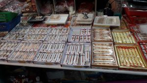 विक्रिका लागि राखिएका राखी