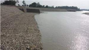 नारायणी नदी तटबन्धनको निरीक्षण