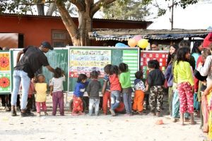 सडक बालबालिकाको शैक्षिक स्तर उकास्न ‘मोबाइल स्कुल’ सञ्चालनमा ल्याइदै