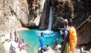 फुतफुते झरना : थकान मेटाउने र प्रकृतिसँग रमाउने थलो