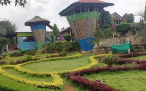 बाँसबाट निर्मित घर