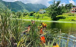 कमलपोखरीबाट पटार निकाल्दै