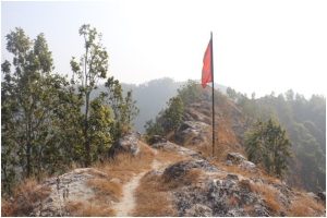 प्रचारप्रसारको अभावले ओझेलमा पर्दै हतुवागढीको ‘महादेव थान’