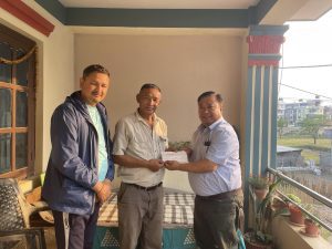 संखुवासभा समाज अमेरिकाले मिर्गौला रोगबाट पीडित गुरुङलाई गर्यो दुईलाख सहयोग