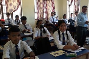 सामुदायिक विद्यालयमा भरिभराउ विद्यार्थी