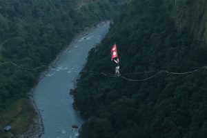द क्लिफमा नयाँ इतिहास : नेपालको सबैभन्दा अग्लो हाइलाइन अभ्यास