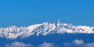 दश हिमाल, सूर्योदय र सूर्यास्त नियाल्न नगरकोटमा पर्यटक
